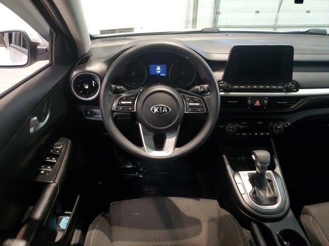 Vehicle image 13 of 31