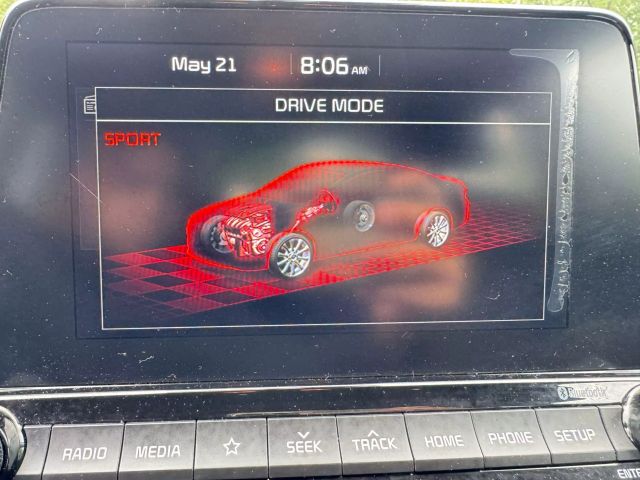 Vehicle image 26 of 32