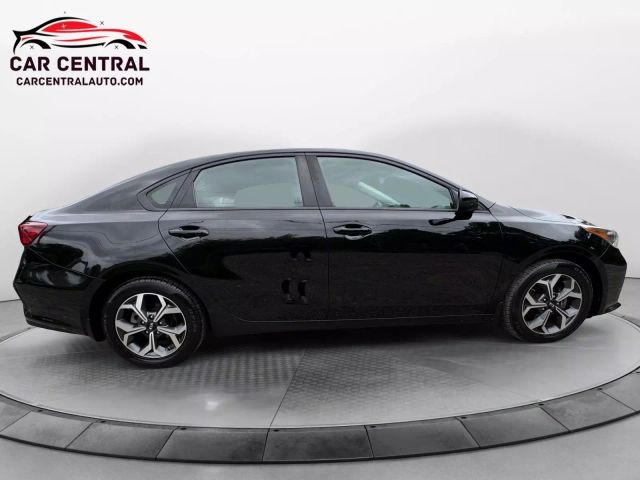 Vehicle image 4 of 32
