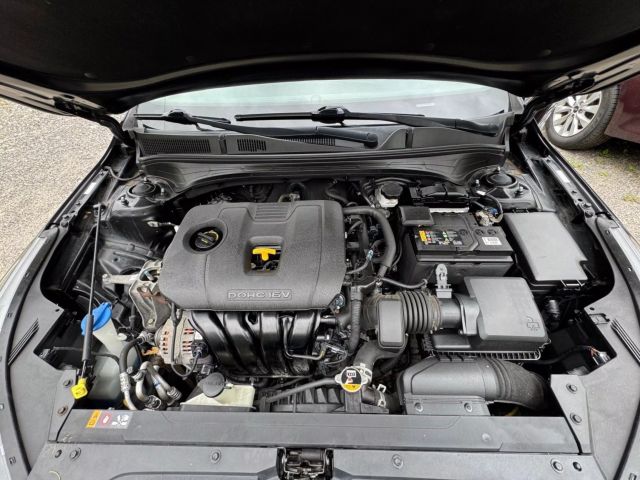 Vehicle image 20 of 32