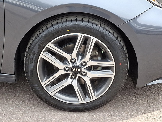 Vehicle image 8 of 30