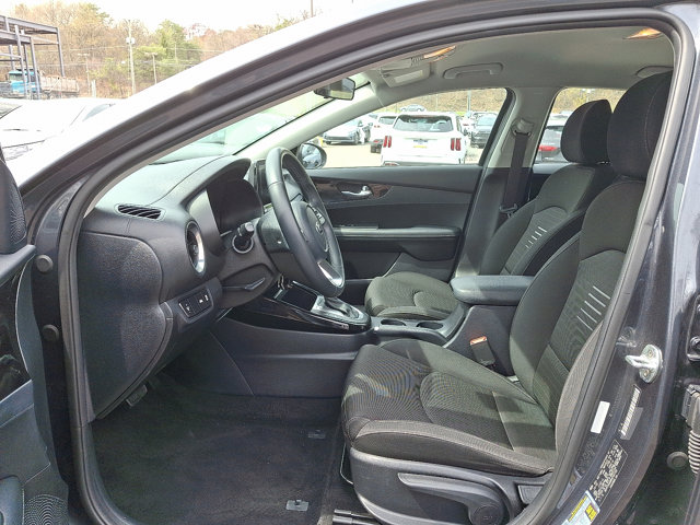 Vehicle image 14 of 30