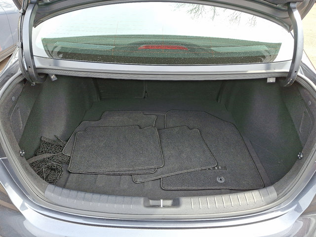 Vehicle image 28 of 30