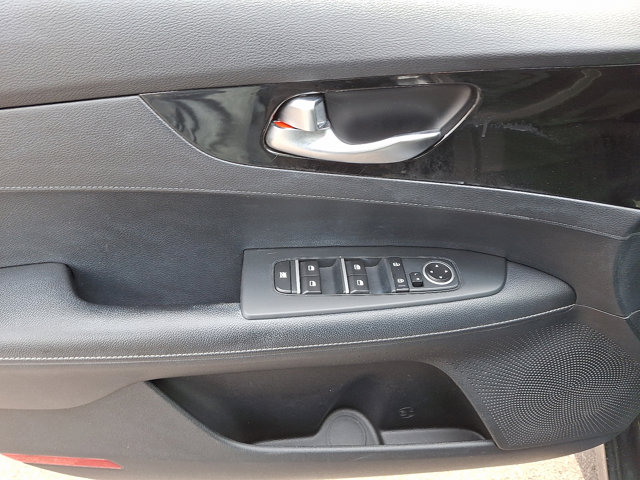 Vehicle image 12 of 30