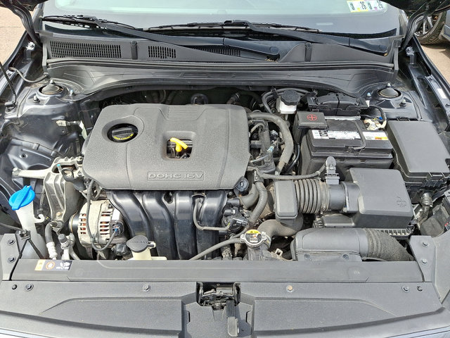 Vehicle image 27 of 30