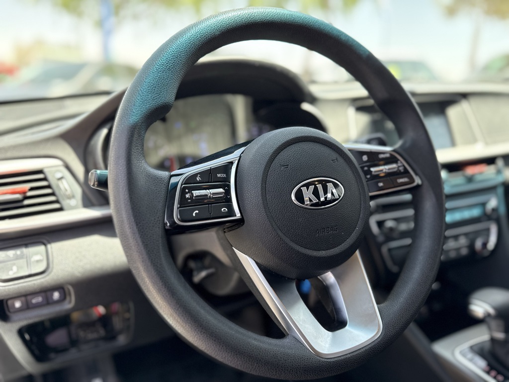Vehicle image 13 of 23