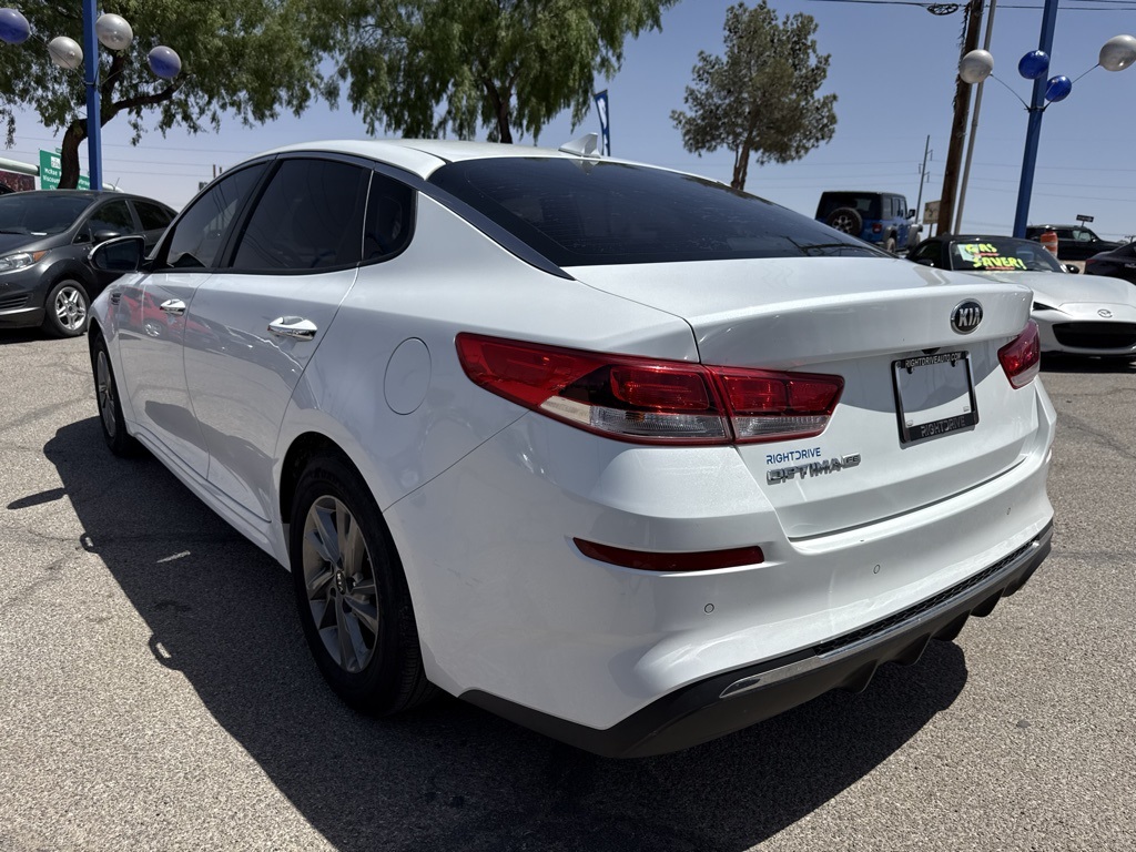 Vehicle image 7 of 23