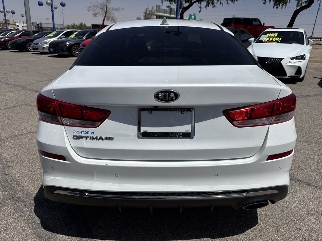 Vehicle image 4 of 23