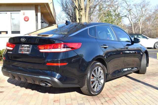 2019 Kia Optima LX Image 6 of 47