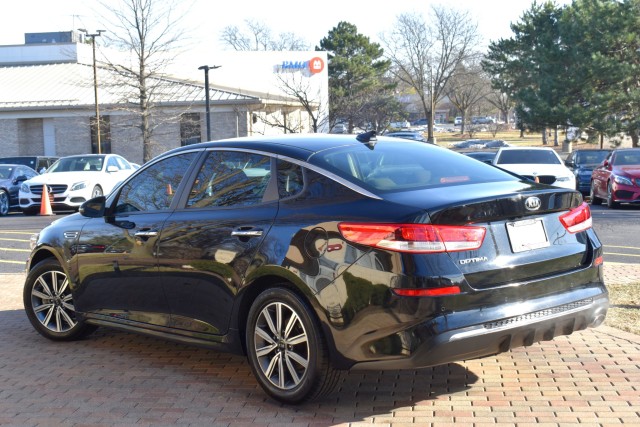 2019 Kia Optima LX Image 10 of 47