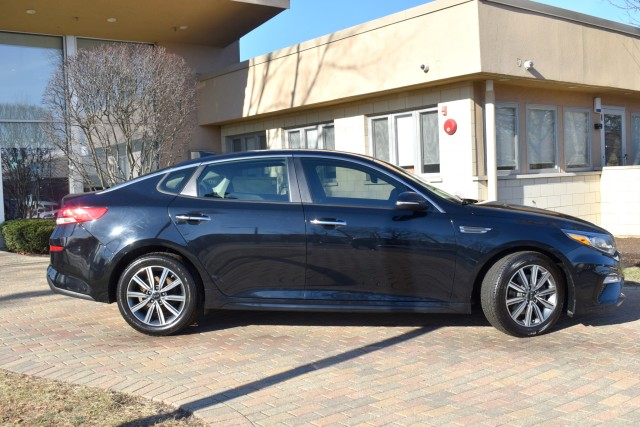 2019 Kia Optima LX Image 5 of 47