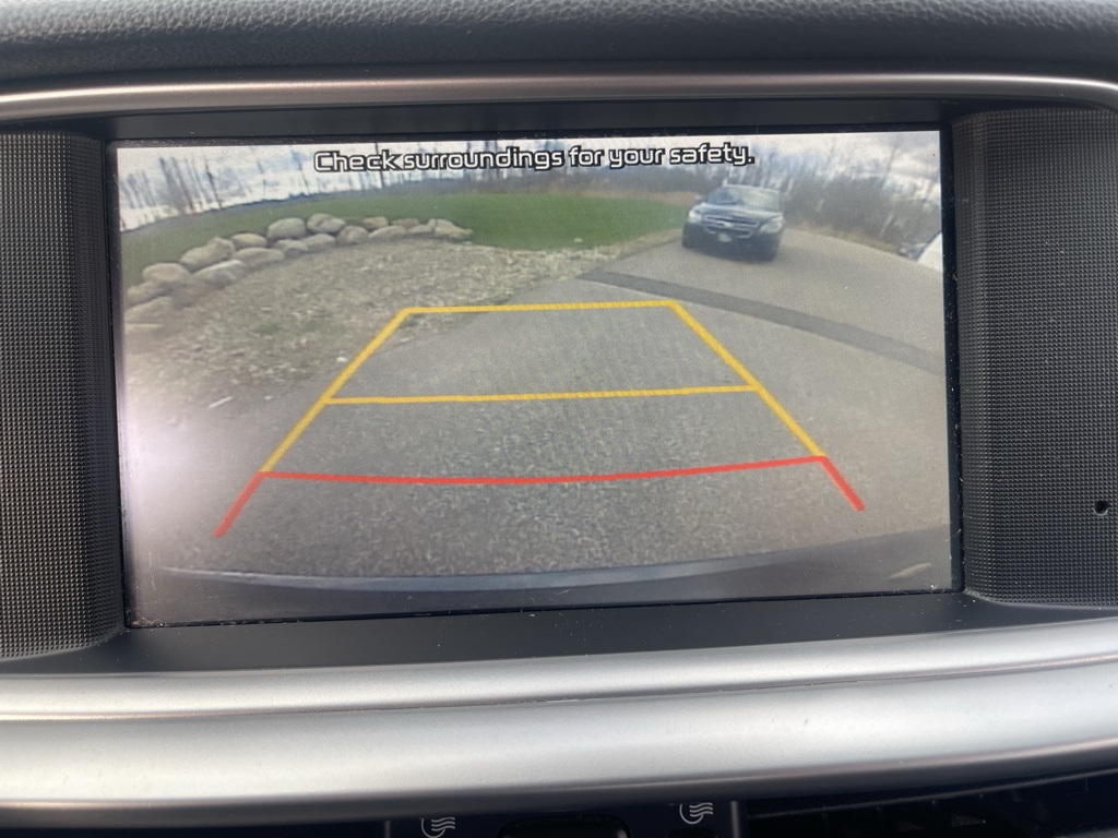 Vehicle image 11 of 14