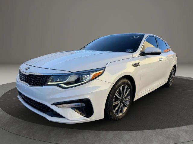 2019 Kia Optima LX Image 1 of 32