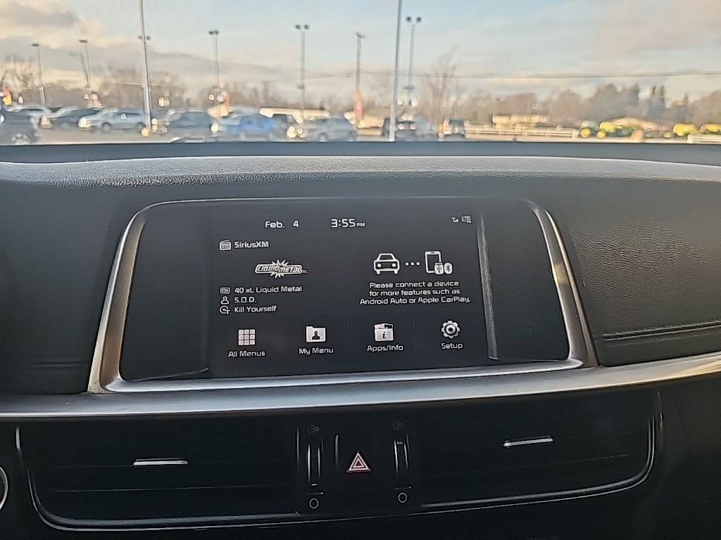 Vehicle image 21 of 24