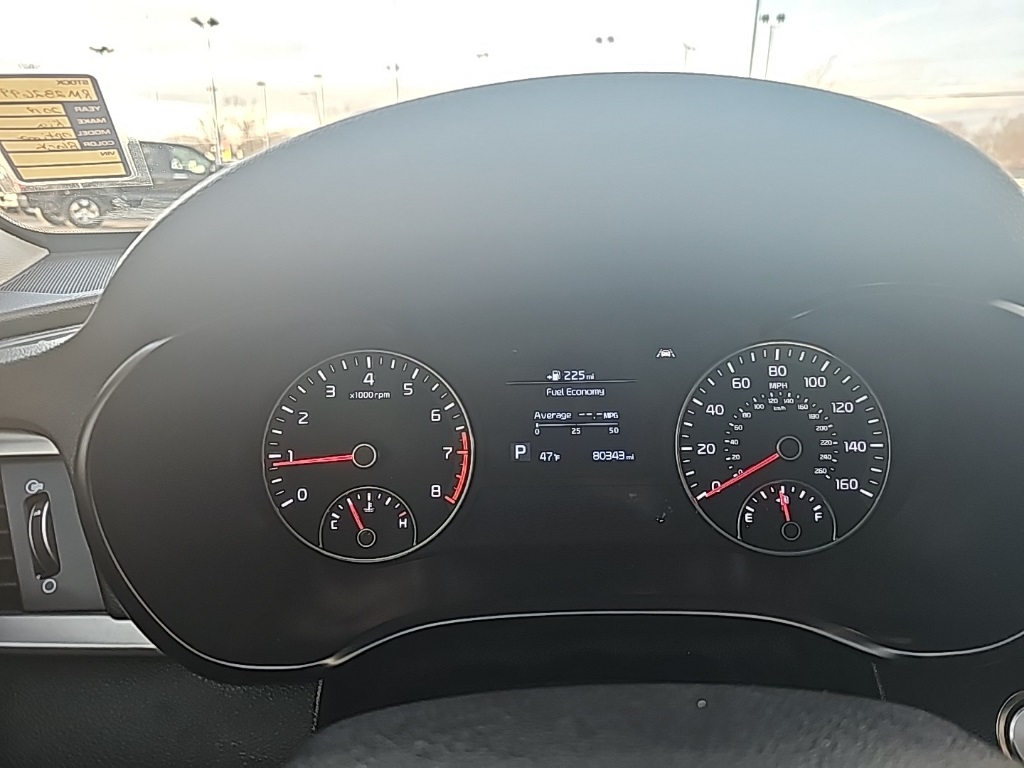 Vehicle image 20 of 24