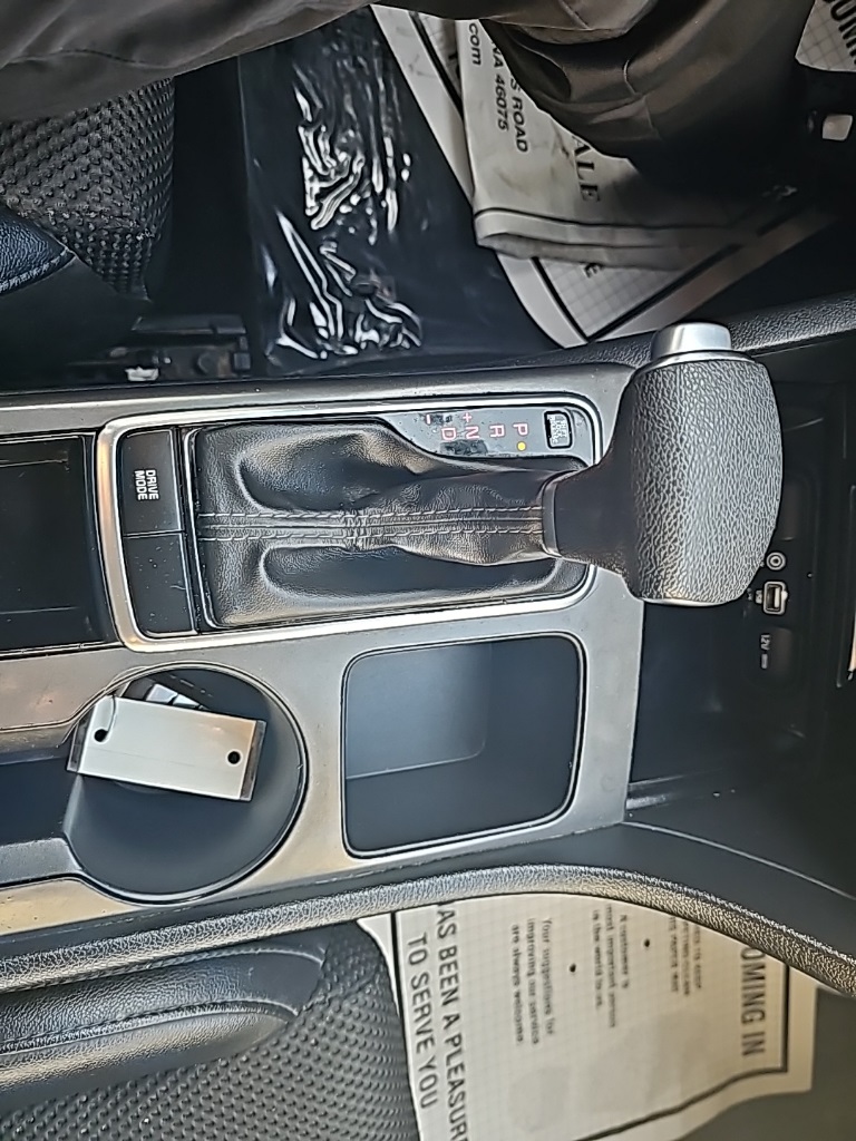 Vehicle image 23 of 24