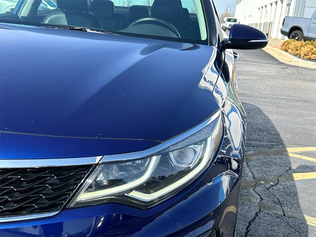 Vehicle image 10 of 35