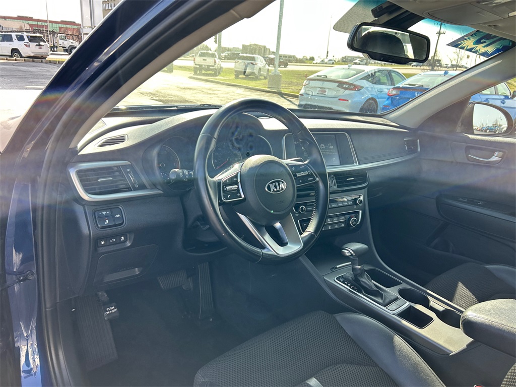 Vehicle image 18 of 35