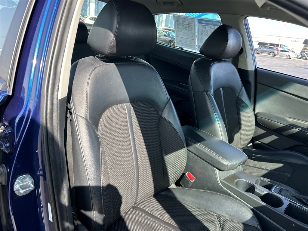 Vehicle image 34 of 35