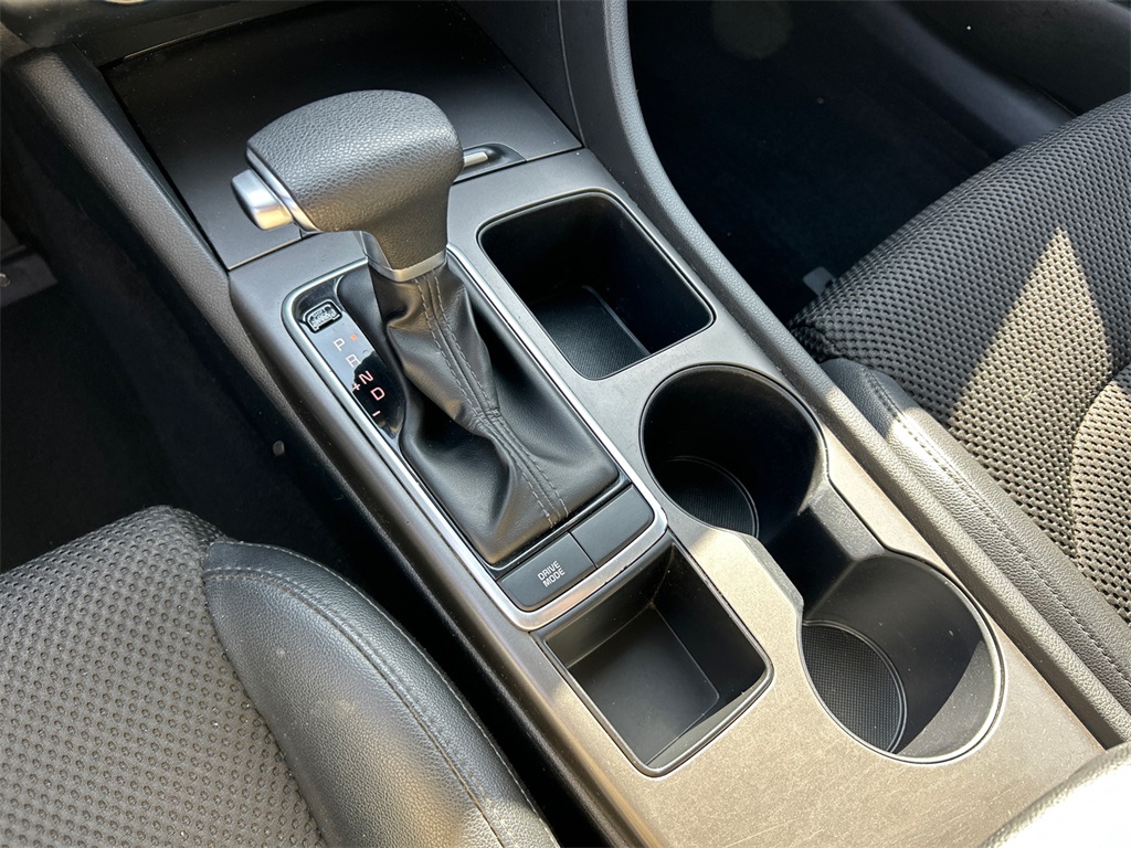 Vehicle image 26 of 35