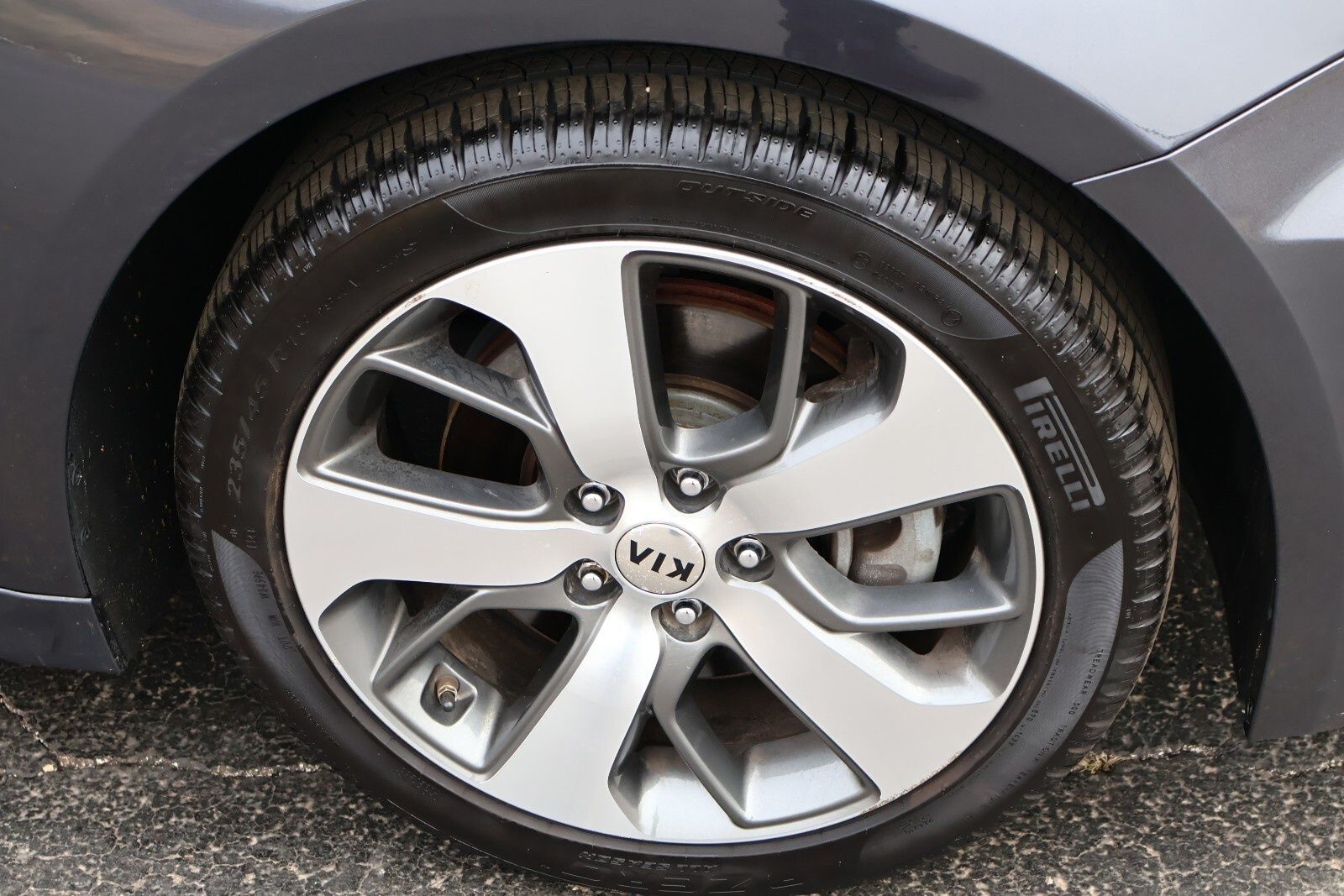 Vehicle image 33 of 34