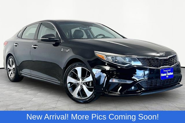 2019 Kia Optima S Image 3 of 33