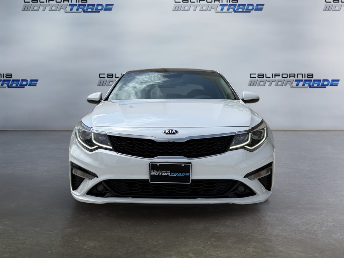 Vehicle image 4 of 21