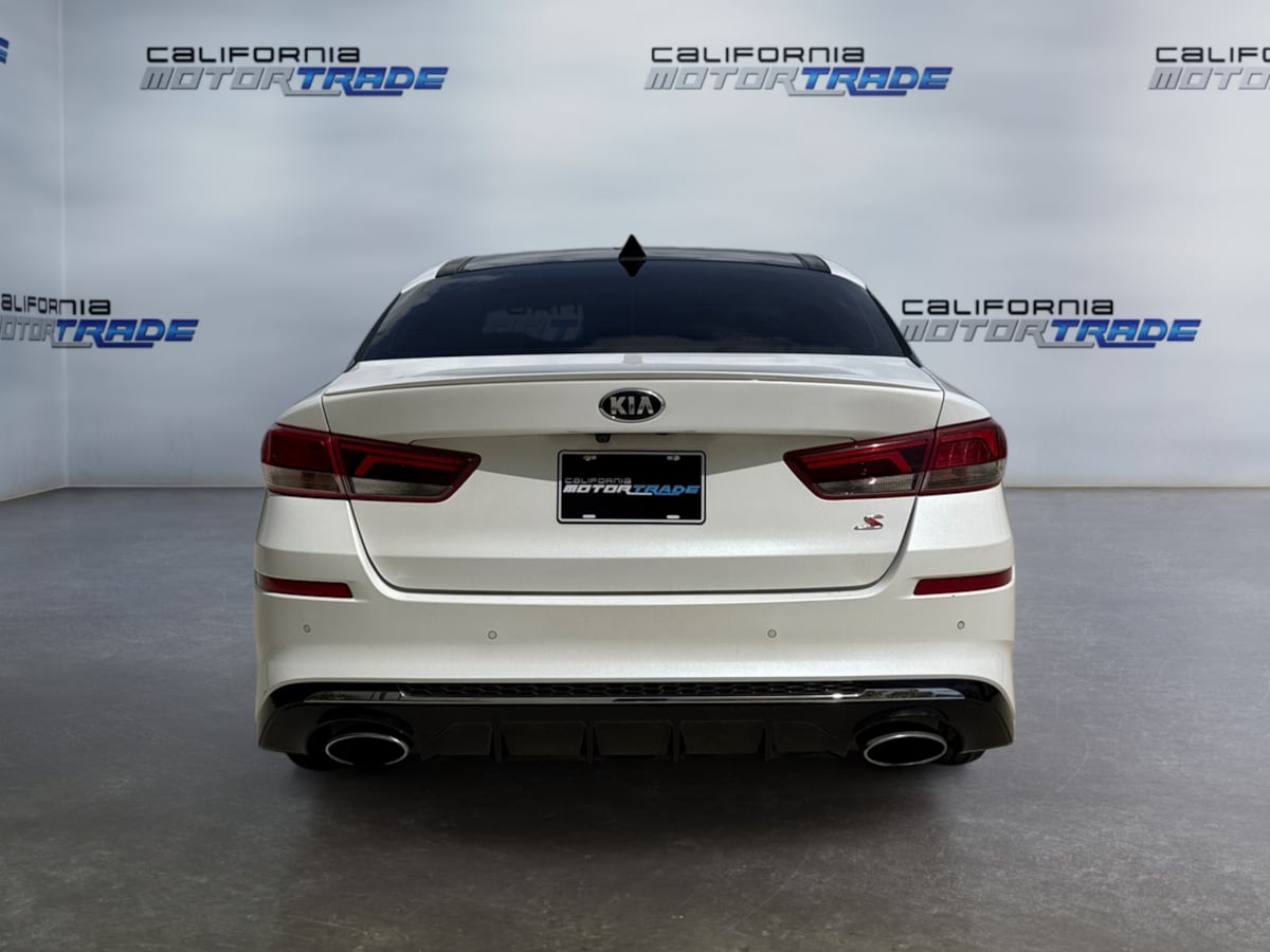 Vehicle image 5 of 21