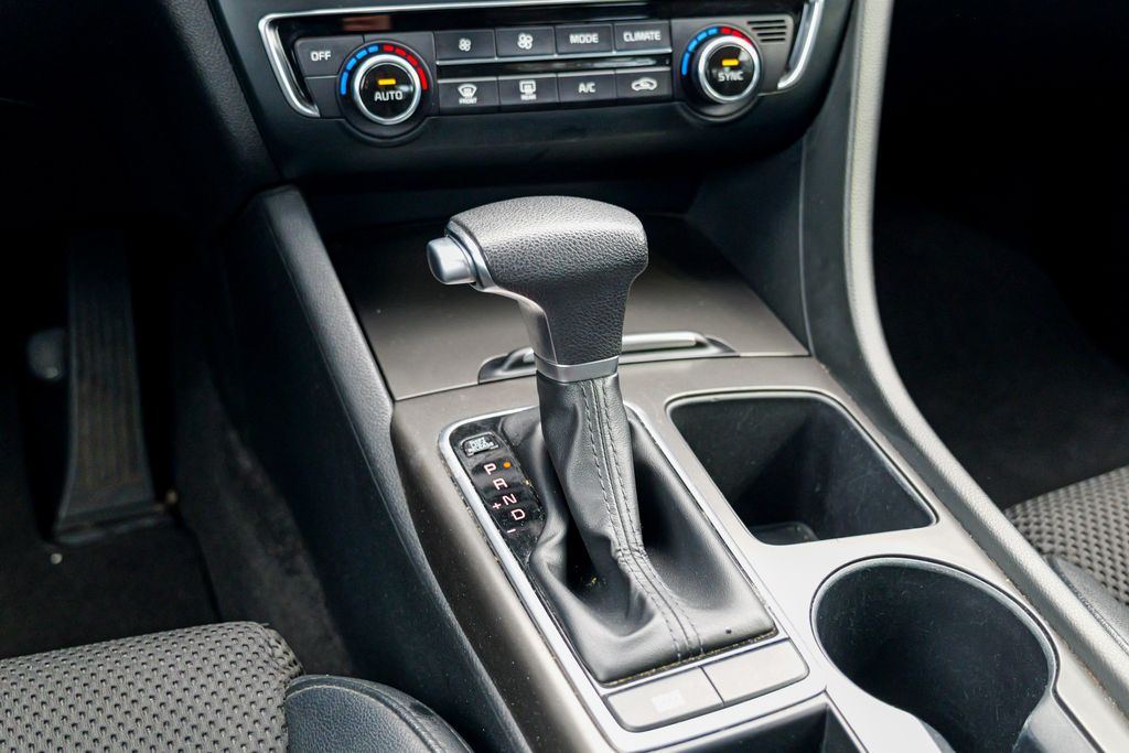 2019 Kia Optima S Image 42 of 61