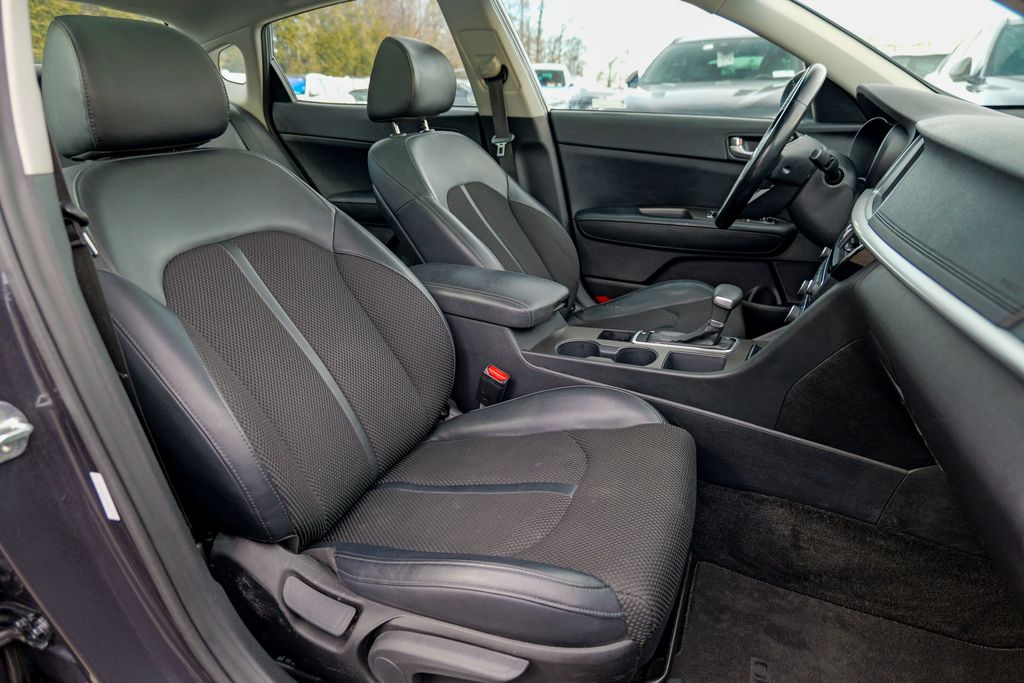 2019 Kia Optima S Image 22 of 61