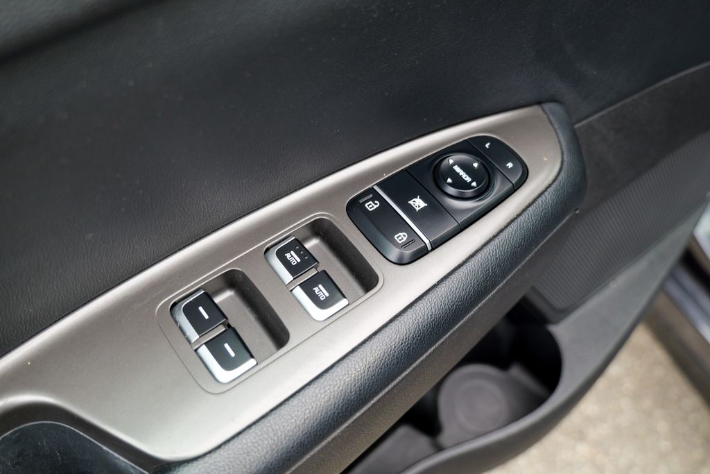 2019 Kia Optima S Image 49 of 61