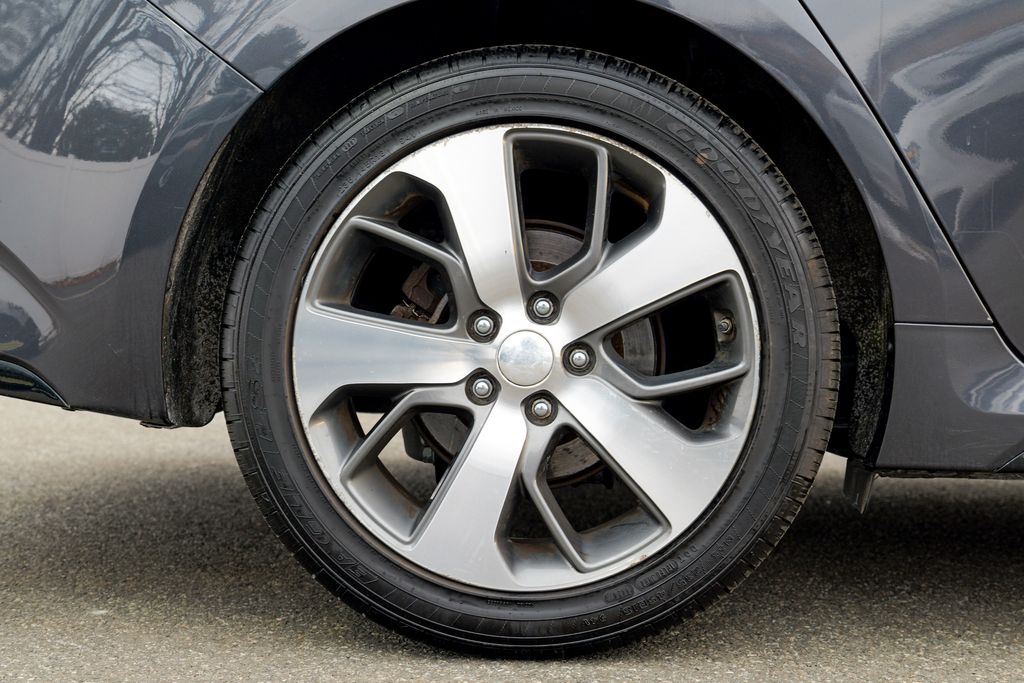 2019 Kia Optima S Image 12 of 61