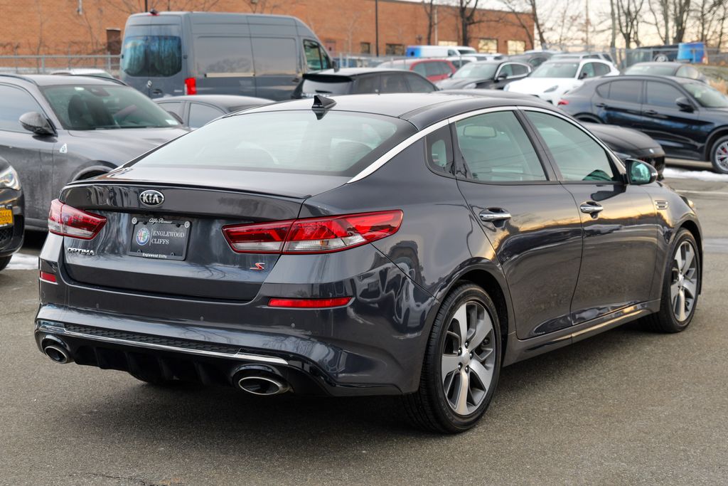 2019 Kia Optima S Image 6 of 61