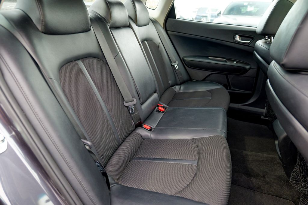 2019 Kia Optima S Image 17 of 61