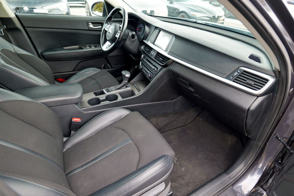 2019 Kia Optima S Image 35 of 61