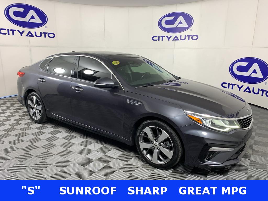 2019 Kia Optima S Image 3 of 43