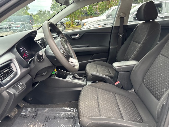 Vehicle image 13 of 20