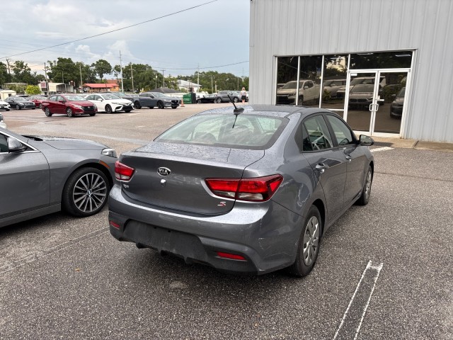 Vehicle image 7 of 20