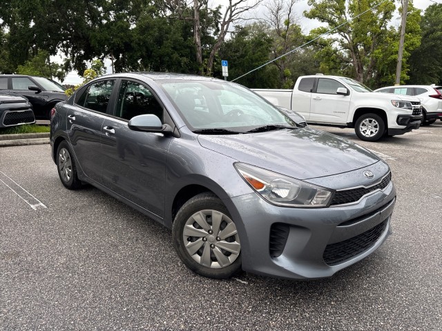 Vehicle image 4 of 20