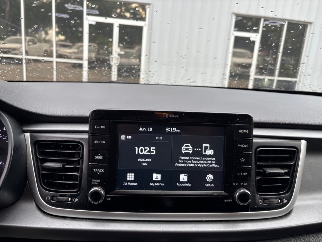 Vehicle image 16 of 20