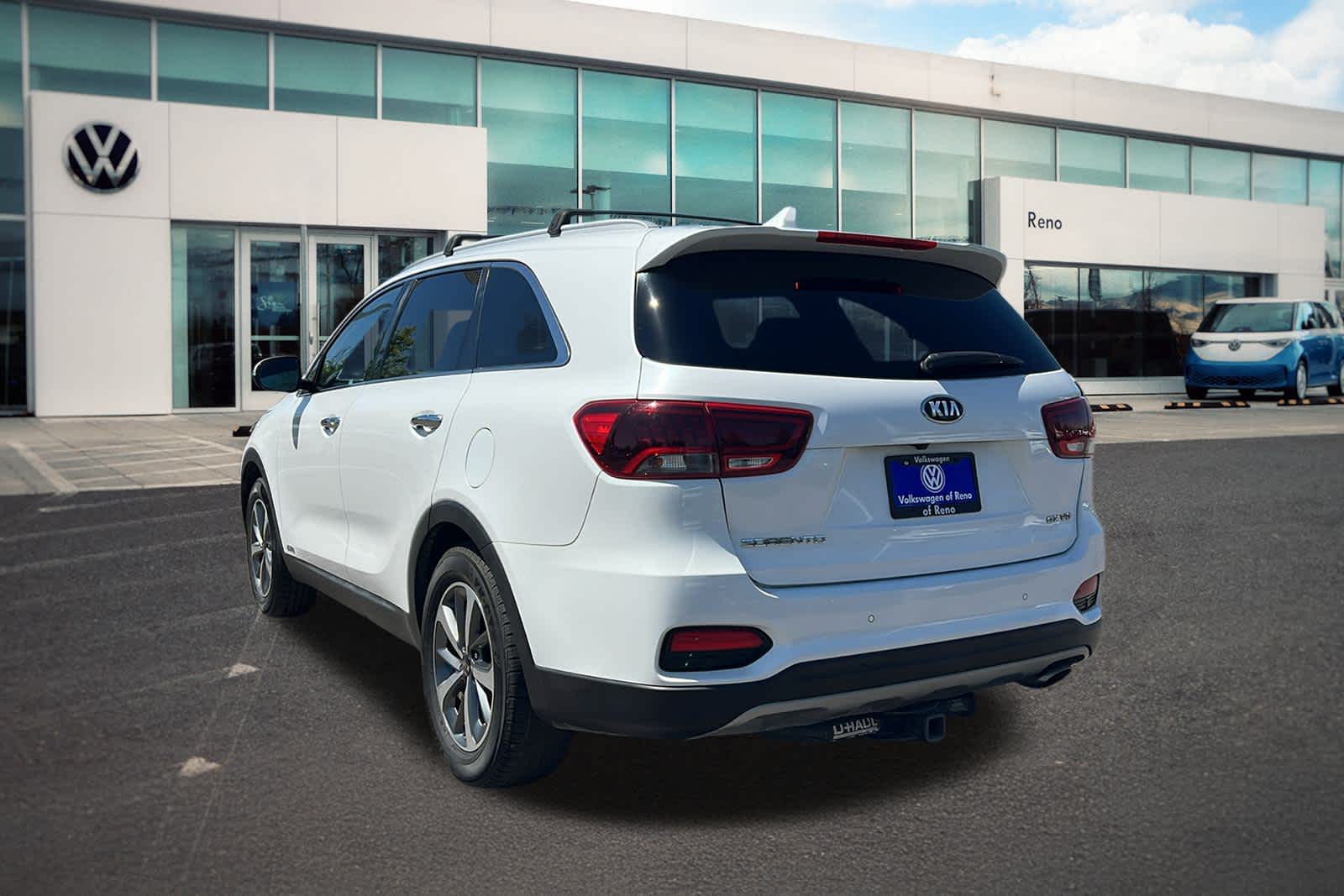 Vehicle image 8 of 30