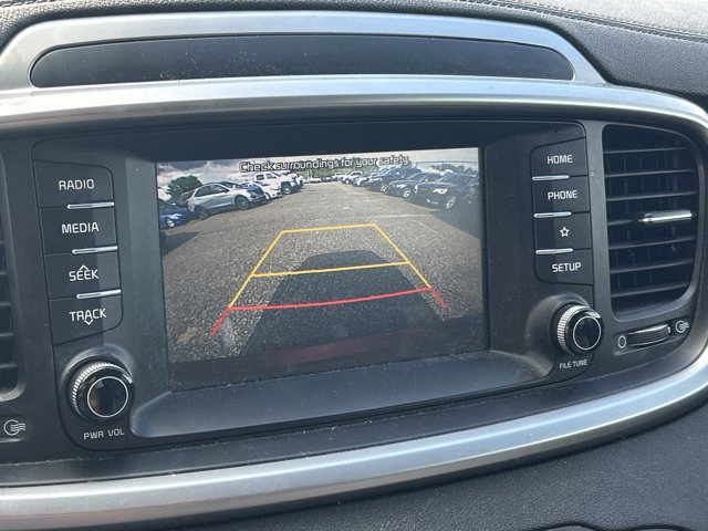 Vehicle image 22 of 30