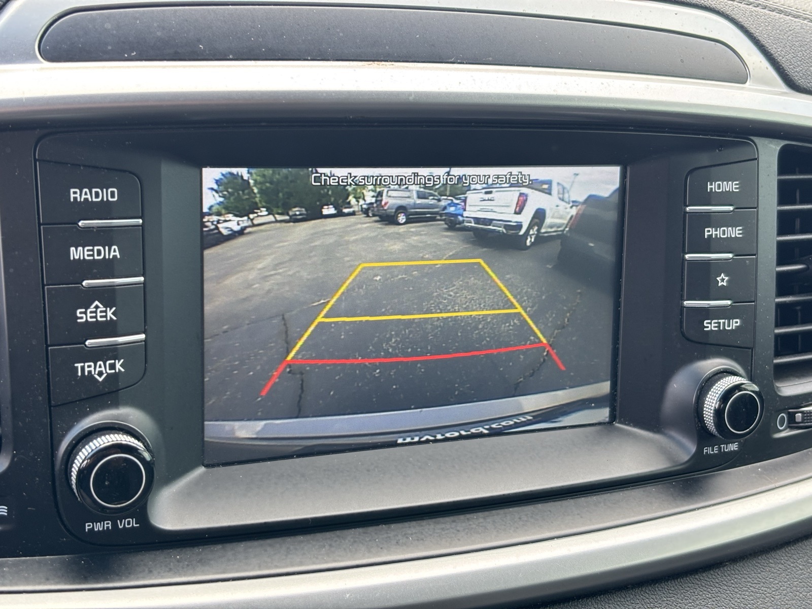 Vehicle image 16 of 26
