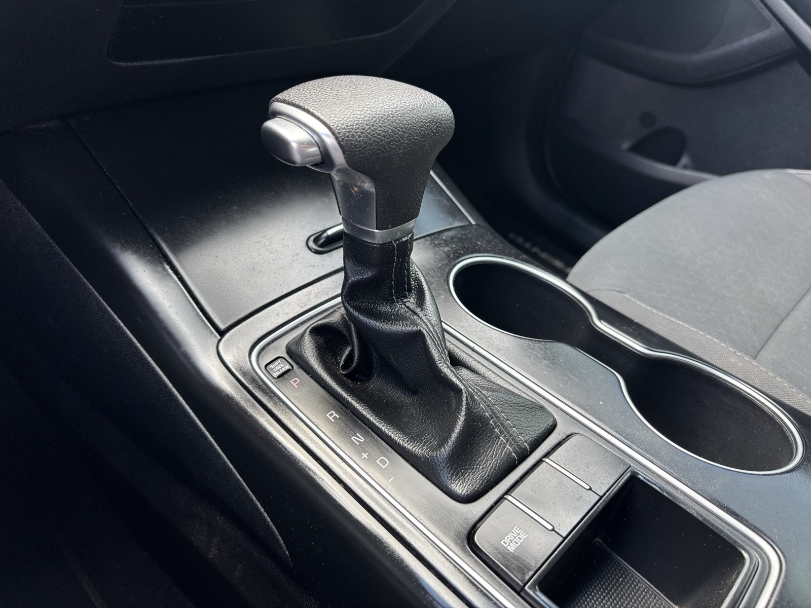 Vehicle image 18 of 26