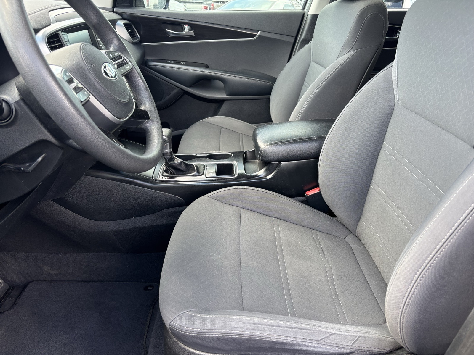 Vehicle image 11 of 26
