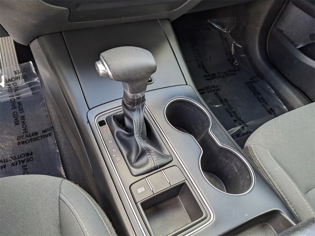 Vehicle image 24 of 34