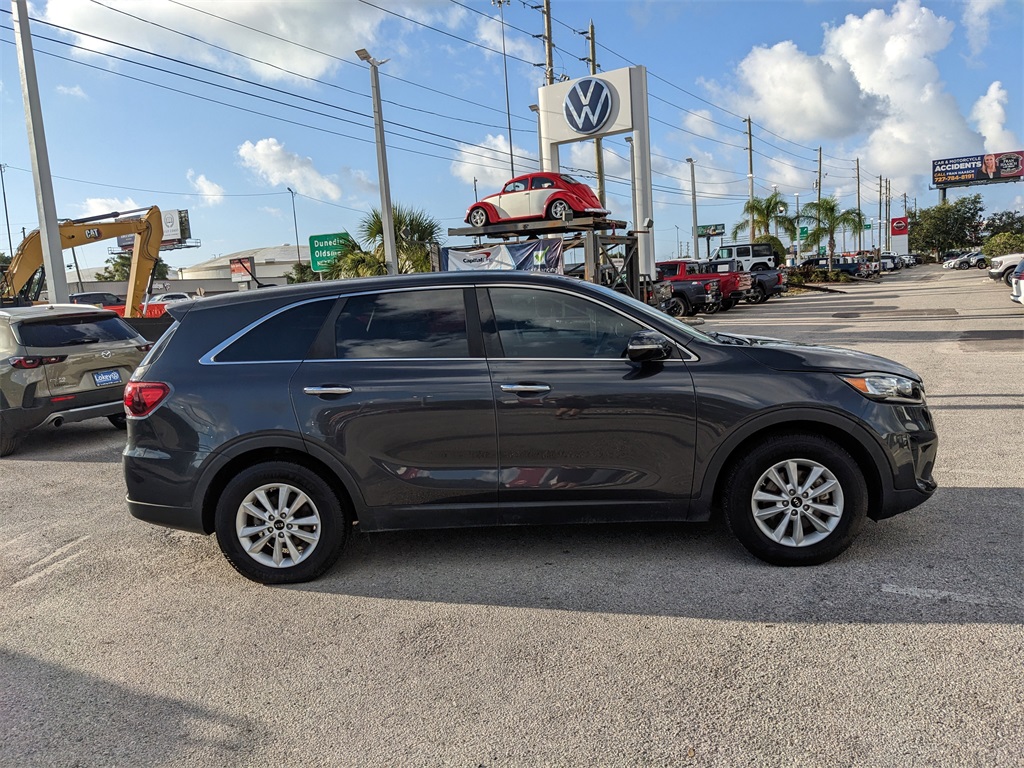 Vehicle image 6 of 34