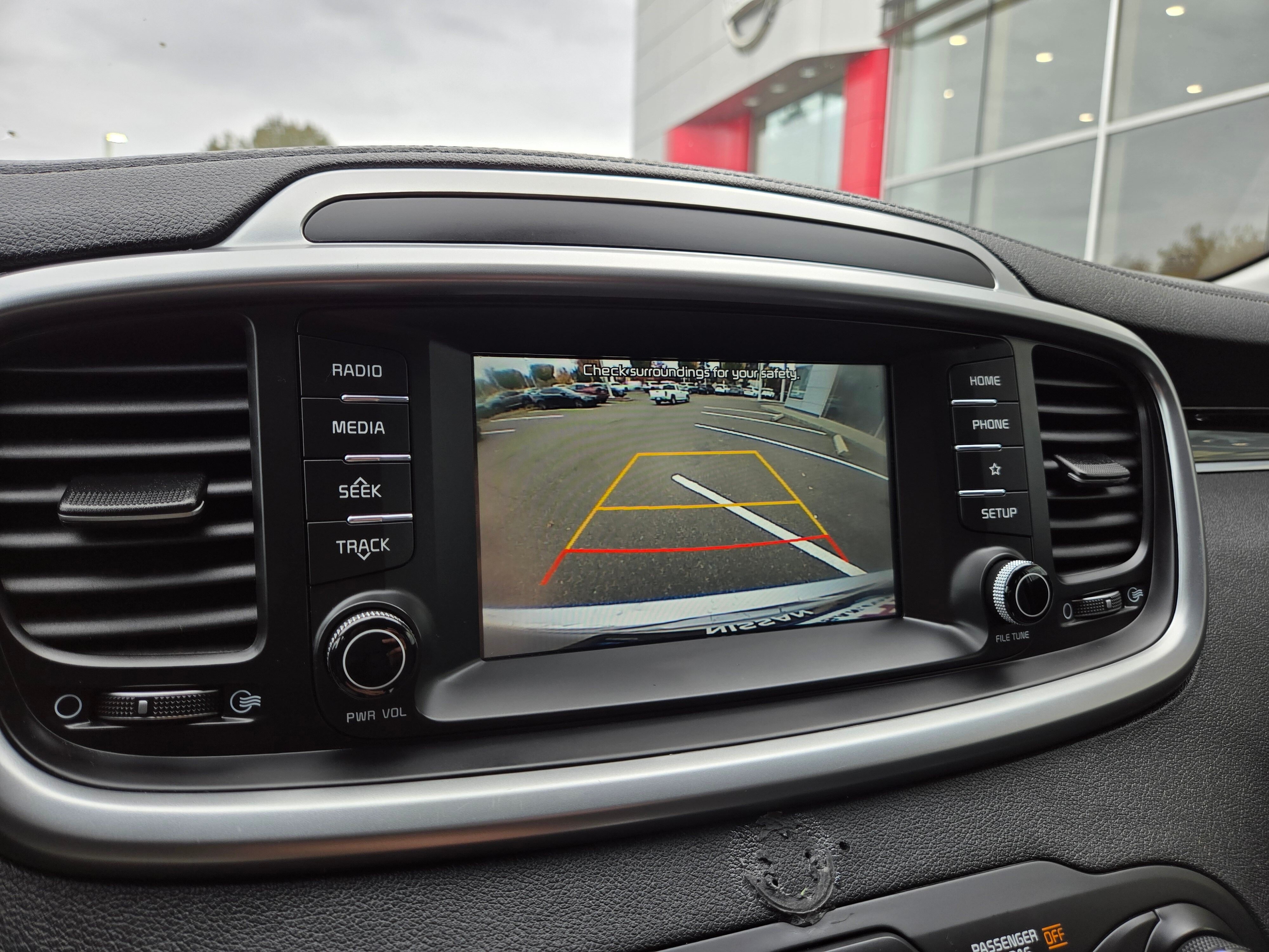 2019 Kia Sorento LX Image 21 of 34