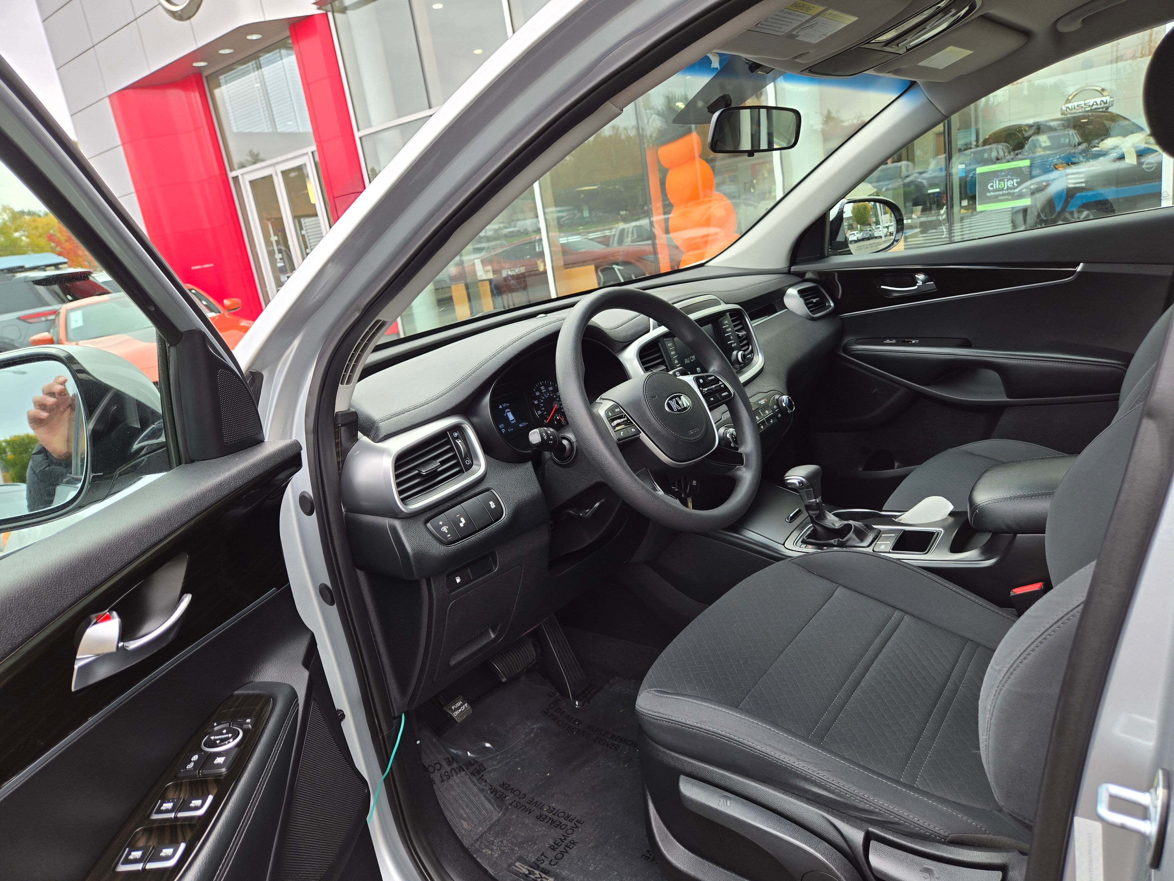 2019 Kia Sorento LX Image 16 of 34