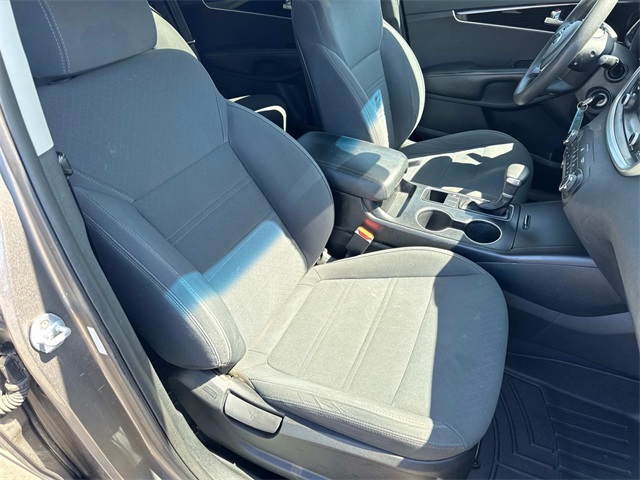 Vehicle image 26 of 39